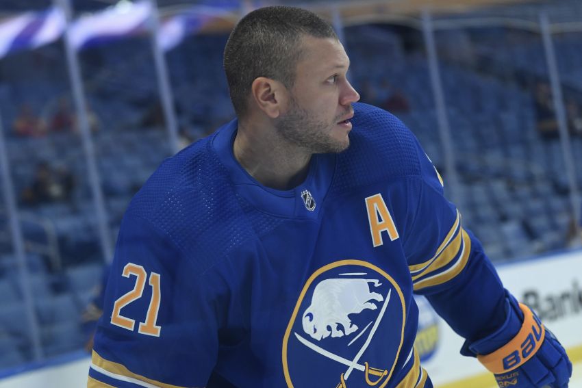 Kyle Okposo scores 20th goal, sparks Sabres to comeback win on birthday -  Buffalo Hockey Beat